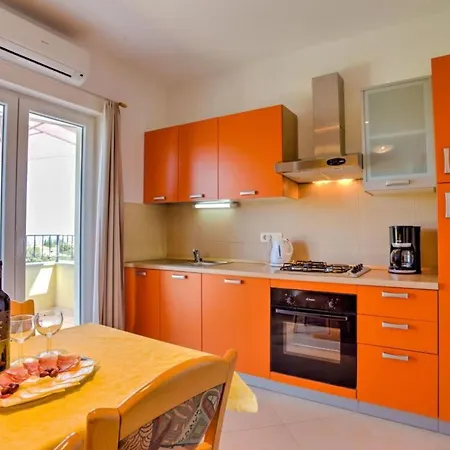 Wonderful With Sea View And Shared Pool Appartamento *