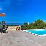Wonderful With Sea View And Shared Pool *